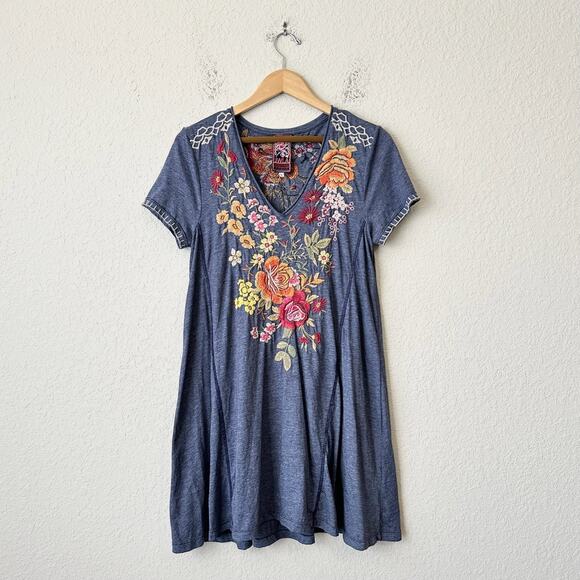 JOHNNY WAS Mini T-Shirt Dress Heather Blue Floral Embroidered Bohemian - Picture 1 of 8